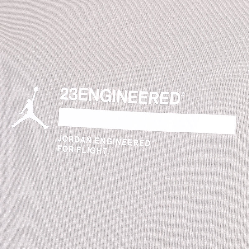 мужская бежевая футболка Jordan 23 Engineered Short-Sleeve T-Shirt DC9769-033 - цена, описание, фото 2